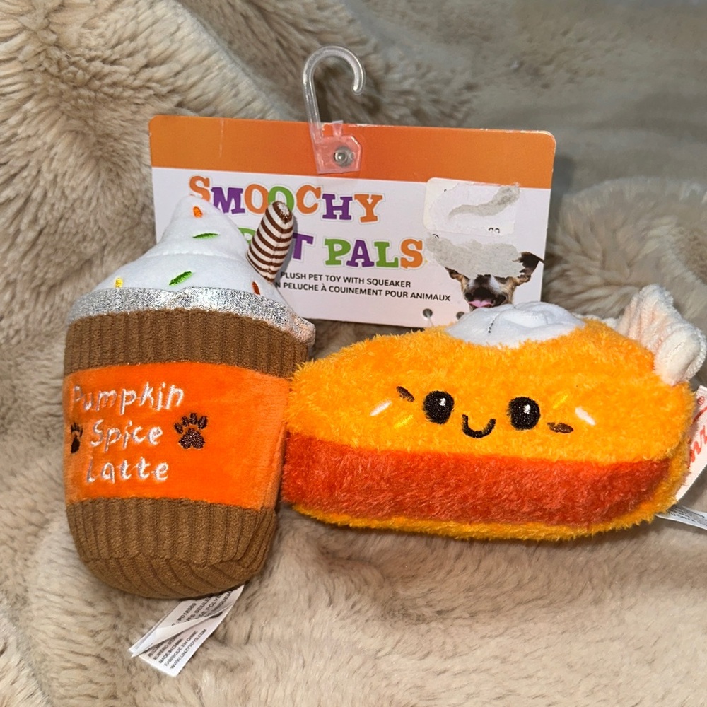 NEW with TAGS. Smoochy Pet Pals ~Squeaky & Crinkle Dog Toy.